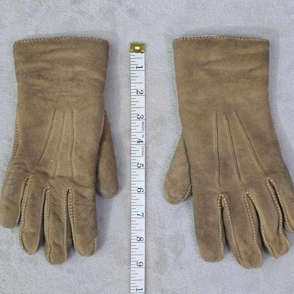 Vintage Womens Size S Sta-Soft Buckskin Gloves Taupe Suede Sherpa Lined